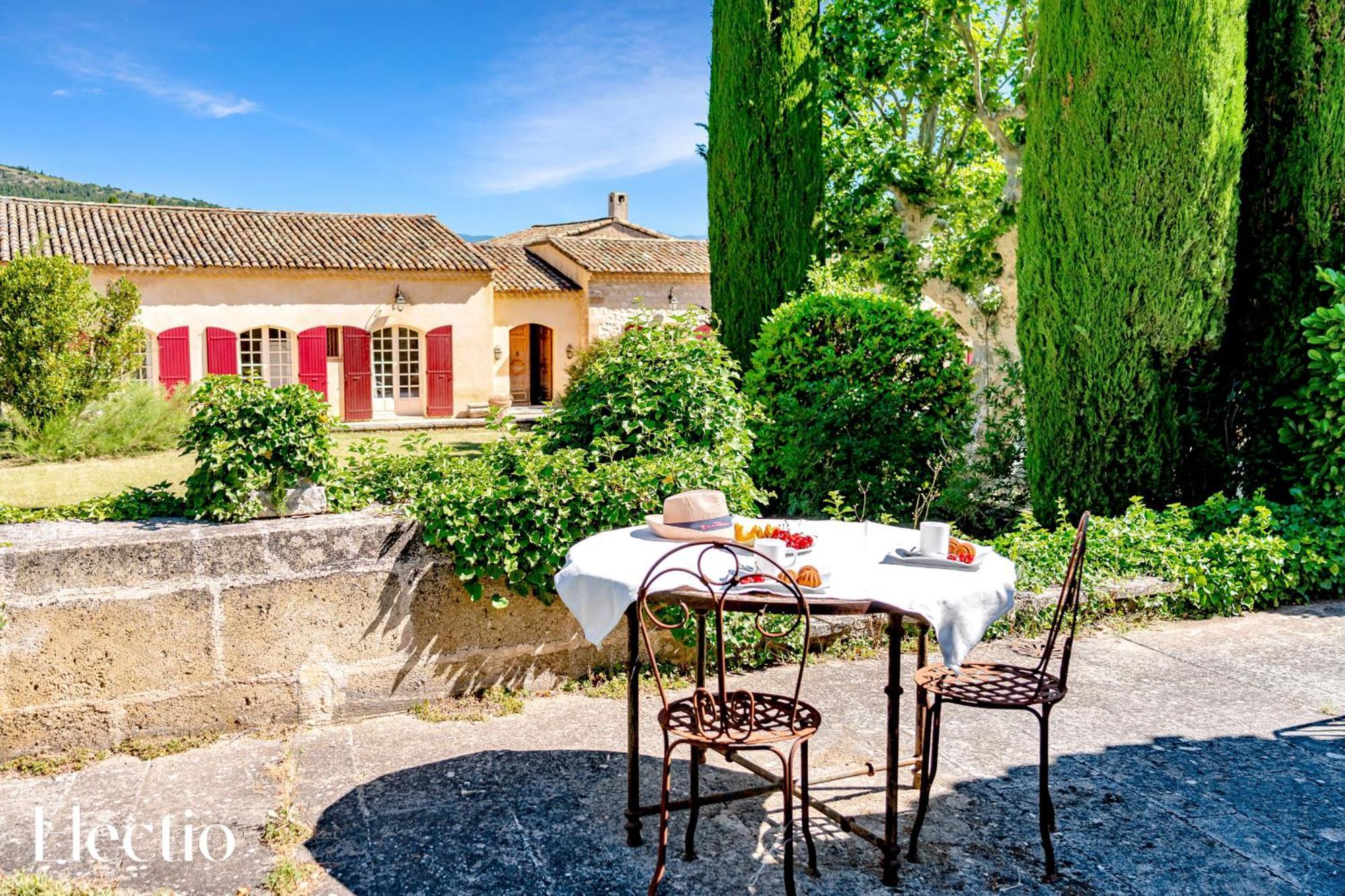 Aparthotel Bastide Domaine Tour Campanets Le Puy-Sainte-Réparade Zewnętrze zdjęcie